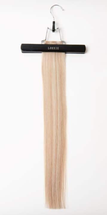 Loxxie 22" Flat Bonded Weft Vanilla Bean 55 Grams