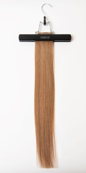 Loxxie 22" Flat Bonded Weft Whipped Cocoa 55 Grams
